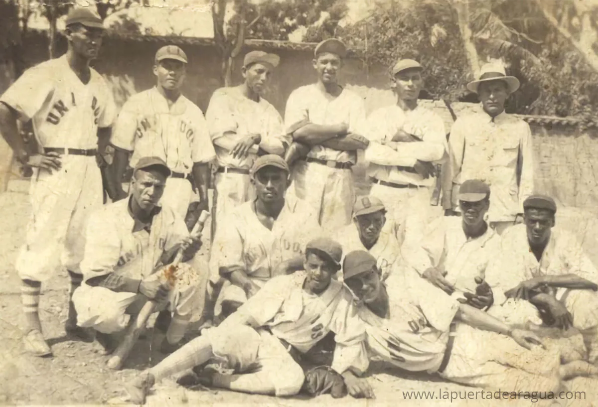 Equipo de béisbol El Unido BBC de Las Tejerías en una fotografía histórica de 1939.