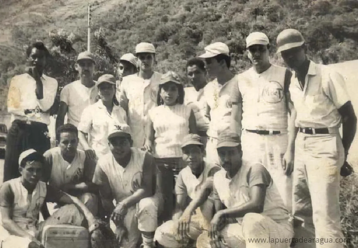 Equipo de béisbol de Las Tejerías en fotografía histórica sin fecha precisa